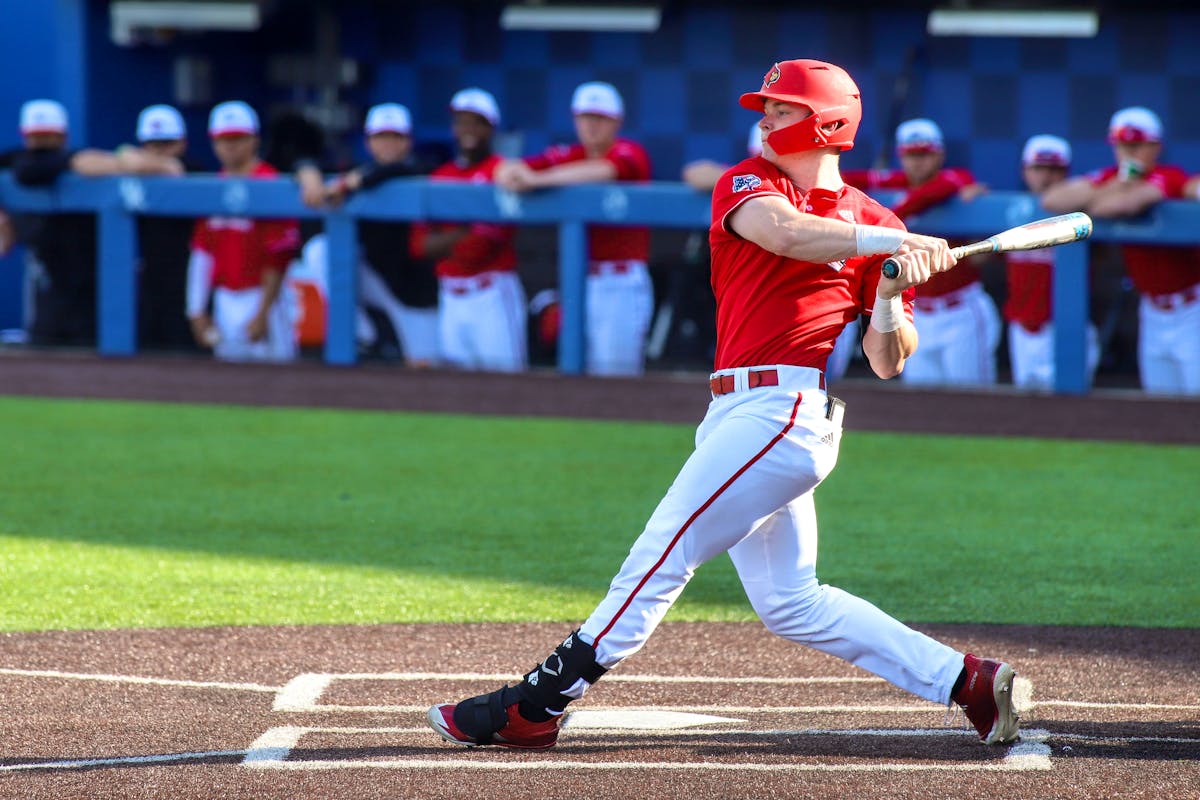 Pirates pick Davis as first overall in MLB Draft